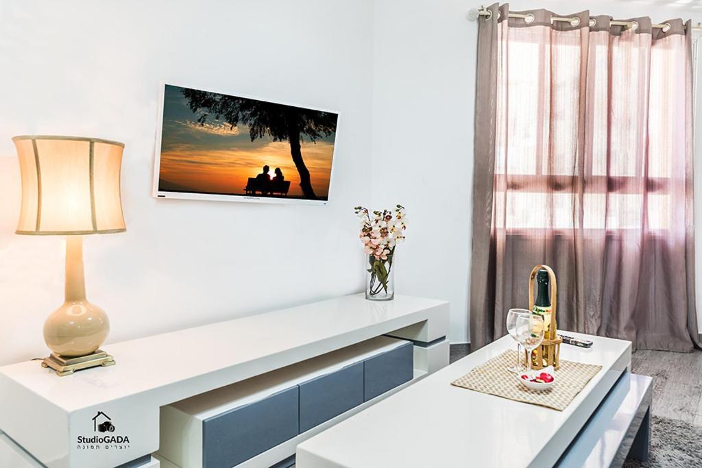 Ferienwohnung Kings & Queens By The Lake Tiberias Exterior foto